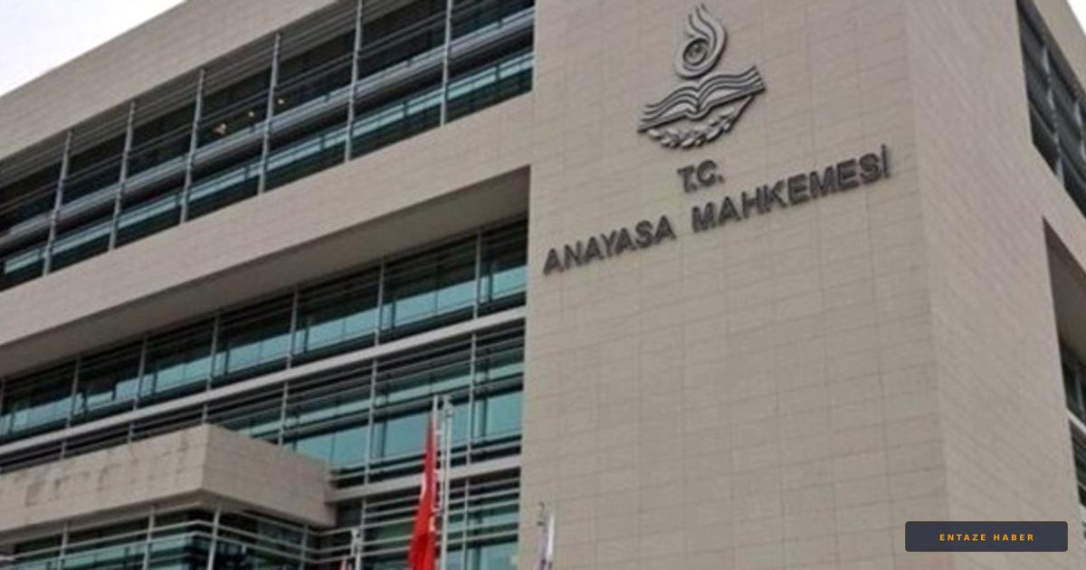 AYM'den Tarihi Karar: KHK Mağduru Öğretmene Tazminat Yolu Açıldı