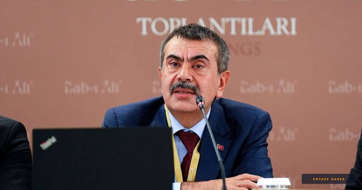 Bakan Yusuf Tekin'den 'Türkiye Yüzyılı Maarif Modeli' Vurgusu: Sanat Eğitimle Buluşuyor