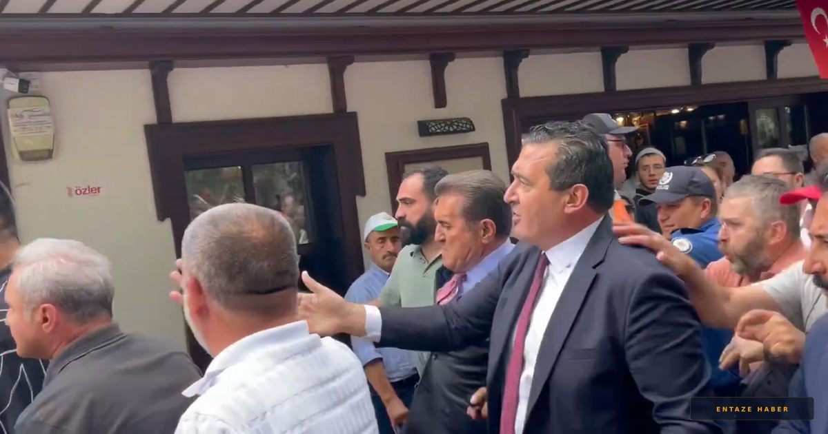 Hacı Bayram'da Şoke Eden Anlar: Mustafa Sarıgül'den Protestocuya Uçan Tekme!