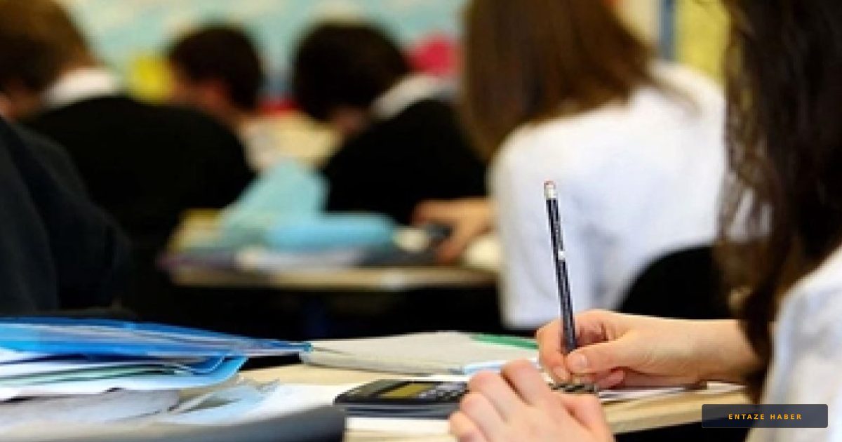 Karnesi Yıldızlı Öğrencilere Devamsızlık Şoku: MEB'in Keskin Kuralı Hayalleri Yıktı!